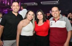 Foto de la galería: Con la pista prendida, los noventosos tuvieron otra noche de fiesta en la ciudad capital