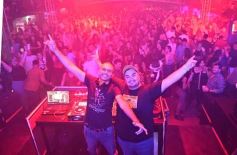 Foto de la galería: Con la pista prendida, los noventosos tuvieron otra noche de fiesta en la ciudad capital