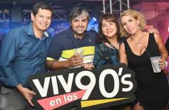 Foto de la galería: Con la pista prendida, los noventosos tuvieron otra noche de fiesta en la ciudad capital