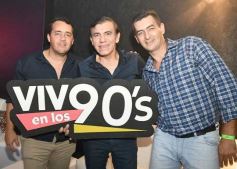 Foto de la galería: Con la pista prendida, los noventosos tuvieron otra noche de fiesta en la ciudad capital