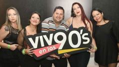 Foto de la galería: Con la pista prendida, los noventosos tuvieron otra noche de fiesta en la ciudad capital