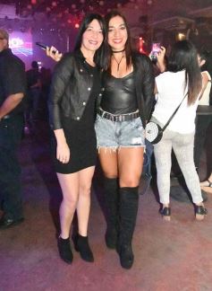 Foto de la galería: Con la pista prendida, los noventosos tuvieron otra noche de fiesta en la ciudad capital