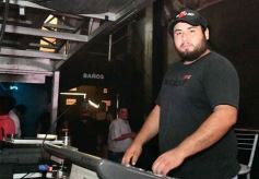 Foto de la galería: Con la pista prendida, los noventosos tuvieron otra noche de fiesta en la ciudad capital