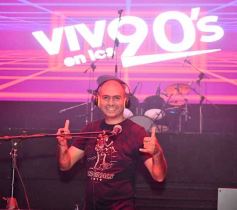 Foto de la galería: Con la pista prendida, los noventosos tuvieron otra noche de fiesta en la ciudad capital