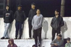 Foto de la galería: Guaraní y Crucero coparon la cancha con un clásico solidario en Villa Sarita