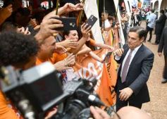 Foto de la galería: Apertura de Sesiones: otras postales que dejó el 1ero de Mayo en la Legislatura