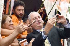 Foto de la galería: Apertura de Sesiones: otras postales que dejó el 1ero de Mayo en la Legislatura