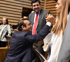 Foto de la galería: Apertura de Sesiones: otras postales que dejó el 1ero de Mayo en la Legislatura