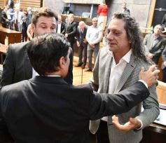 Foto de la galería: Apertura de Sesiones: otras postales que dejó el 1ero de Mayo en la Legislatura