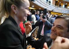 Foto de la galería: Apertura de Sesiones: otras postales que dejó el 1ero de Mayo en la Legislatura