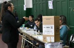 Foto de la galería: Con gran concurrencia, los misioneros volvieron a las urnas y renovaron autoridades