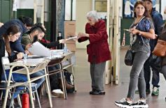 Foto de la galería: Con gran concurrencia, los misioneros volvieron a las urnas y renovaron autoridades
