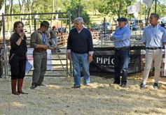 Foto de la galería: Equitación, remate y gran encuentro campero en La Armonía