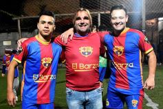 Foto de la galería: Copa Güembé: festejo azulgrana en la final del 5to Torneo de Fútbol 5 de Miguel Lanús