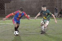 Foto de la galería: Copa Güembé: festejo azulgrana en la final del 5to Torneo de Fútbol 5 de Miguel Lanús