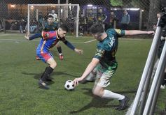 Foto de la galería: Copa Güembé: festejo azulgrana en la final del 5to Torneo de Fútbol 5 de Miguel Lanús