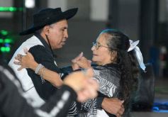 Foto de la galería: El Chamarap de Canal 12 abrió peña y baile en el Paseo La Terminal