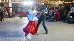 Foto de la galería: El Chamarap de Canal 12 abrió peña y baile en el Paseo La Terminal