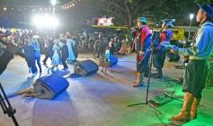 Foto de la galería: El Chamarap de Canal 12 abrió peña y baile en el Paseo La Terminal