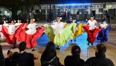 Foto de la galería: El Chamarap de Canal 12 abrió peña y baile en el Paseo La Terminal