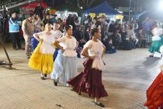 Foto de la galería: El Chamarap de Canal 12 abrió peña y baile en el Paseo La Terminal