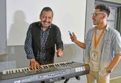 Foto de la galería: El Chamarap de Canal 12 abrió peña y baile en el Paseo La Terminal