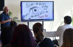 Foto de la galería: Los polímatas y el reformateo docente en la era del Chat GPT: charla de Alejandro Piscitelli en Posadas