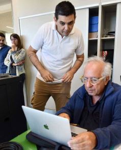 Foto de la galería: Los polímatas y el reformateo docente en la era del Chat GPT: charla de Alejandro Piscitelli en Posadas