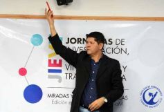 Foto de la galería: Memoria visual de la Argentina de los últimos 40 años: lo que dejó la visita de Eduardo Longoni en Posadas