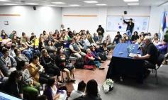 Foto de la galería: Memoria visual de la Argentina de los últimos 40 años: lo que dejó la visita de Eduardo Longoni en Posadas