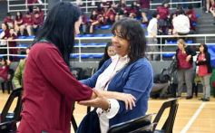 Foto de la galería: Con Misa y consagración a la Virgen, la Madre de la Misericordia celebró su día