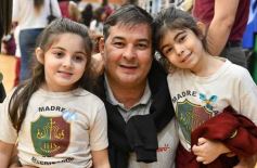 Foto de la galería: Con Misa y consagración a la Virgen, la Madre de la Misericordia celebró su día