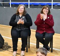 Foto de la galería: Con Misa y consagración a la Virgen, la Madre de la Misericordia celebró su día