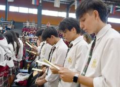 Foto de la galería: Con Misa y consagración a la Virgen, la Madre de la Misericordia celebró su día