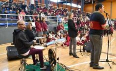 Foto de la galería: Con Misa y consagración a la Virgen, la Madre de la Misericordia celebró su día
