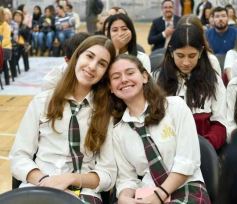 Foto de la galería: Con Misa y consagración a la Virgen, la Madre de la Misericordia celebró su día