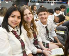 Foto de la galería: Con Misa y consagración a la Virgen, la Madre de la Misericordia celebró su día