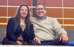 Foto de la galería: Con Misa y consagración a la Virgen, la Madre de la Misericordia celebró su día