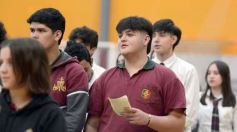 Foto de la galería: Con Misa y consagración a la Virgen, la Madre de la Misericordia celebró su día