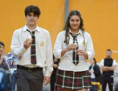 Foto de la galería: Con Misa y consagración a la Virgen, la Madre de la Misericordia celebró su día