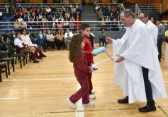 Foto de la galería: Con Misa y consagración a la Virgen, la Madre de la Misericordia celebró su día