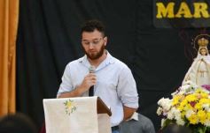 Foto de la galería: Con Misa y consagración a la Virgen, la Madre de la Misericordia celebró su día
