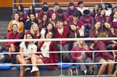 Foto de la galería: Con Misa y consagración a la Virgen, la Madre de la Misericordia celebró su día