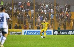 Foto de la galería: Con nuevo DT, Crucero volvió al triunfo y renovó la ilusión en el Federal A