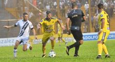 Foto de la galería: Con nuevo DT, Crucero volvió al triunfo y renovó la ilusión en el Federal A