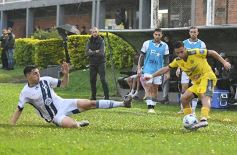 Foto de la galería: Con nuevo DT, Crucero volvió al triunfo y renovó la ilusión en el Federal A