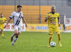 Foto de la galería: Con nuevo DT, Crucero volvió al triunfo y renovó la ilusión en el Federal A