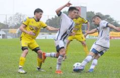 Foto de la galería: Con nuevo DT, Crucero volvió al triunfo y renovó la ilusión en el Federal A