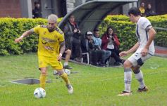 Foto de la galería: Con nuevo DT, Crucero volvió al triunfo y renovó la ilusión en el Federal A