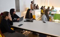 Foto de la galería: Formación disruptiva: más de 300 docentes ya se capacitan en la Escuela de Videojuegos 